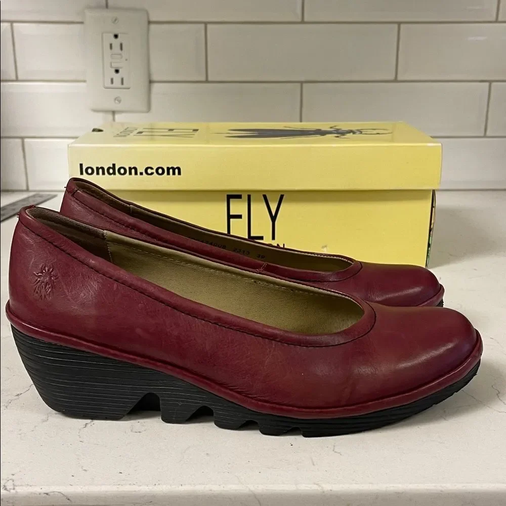 FLY London Women's Wedge Pump Bordeaux Pumps Size Euro 39 US 8 - 8 1/2 approx